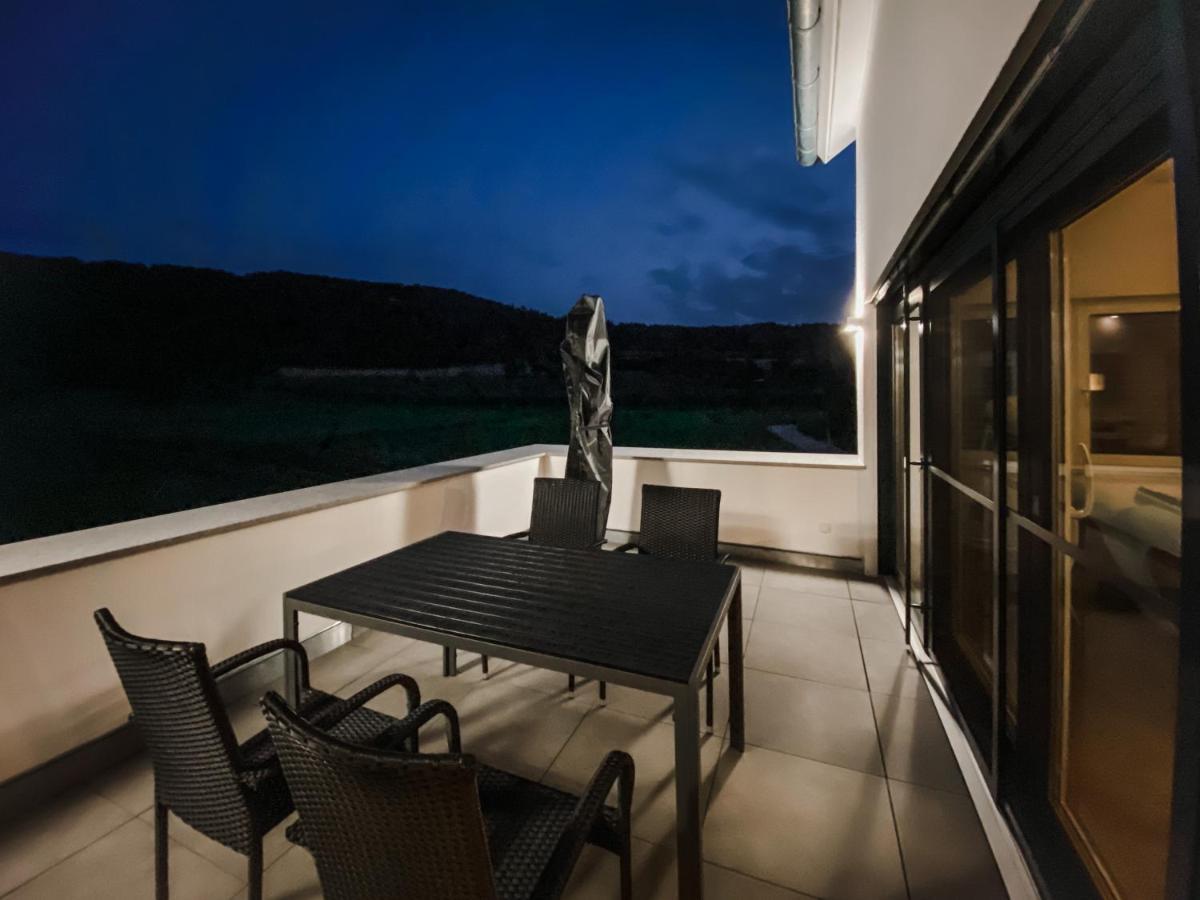 Wunderschoene Helle Wohnung Mit Grosser Dachterrasse Gottmadingen Exteriör bild