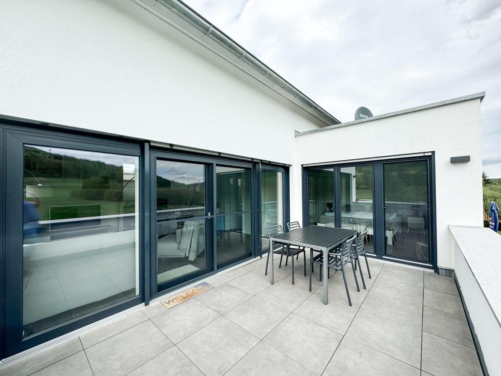 Wunderschoene Helle Wohnung Mit Grosser Dachterrasse Gottmadingen Exteriör bild